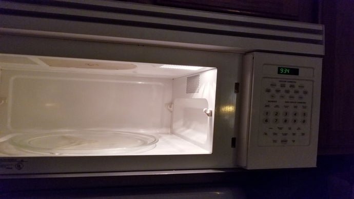 Debunking Common Myths About Microwave Usage - BonPrix Électroménagers