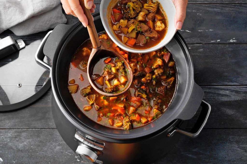 Guide to the Best Slow Cookers for Every Type of Meal - BonPrix Électroménagers