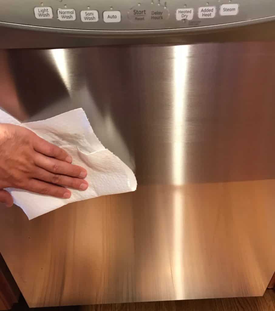 How to Clean Stainless Steel Appliances Without Streaks - BonPrix Électroménagers