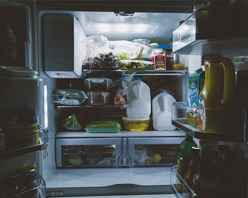 How to clean the refrigerator