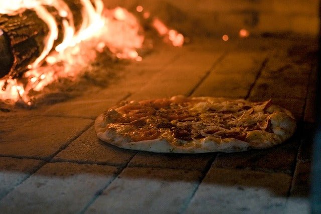 How to Integrate a Pizza Oven into Your Kitchen or Backyard - BonPrix Électroménagers