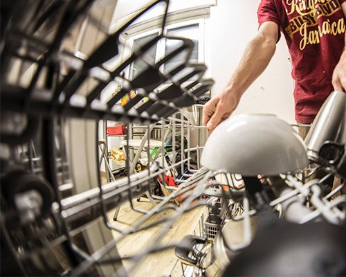 Steps to follow when using the dishwasher for the first time - BonPrix Électroménagers