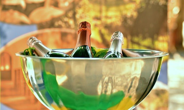 Tips for Maintaining the Perfect Temperature in Your Wine Cooler - BonPrix Électroménagers