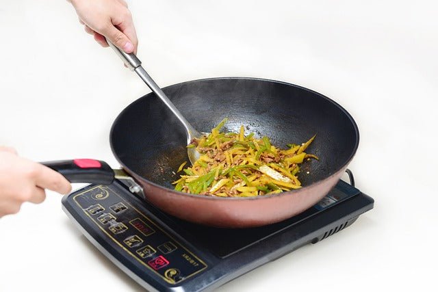 Ways to Save Energy with Your Cooking Appliances - BonPrix Électroménagers