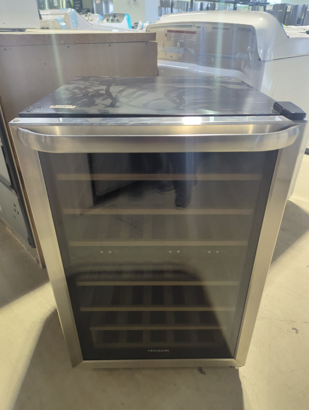 FRWW4543AS - WINE STORAGE - Frigidaire - Stainless Steel - Open Box - BonPrix Électroménagers