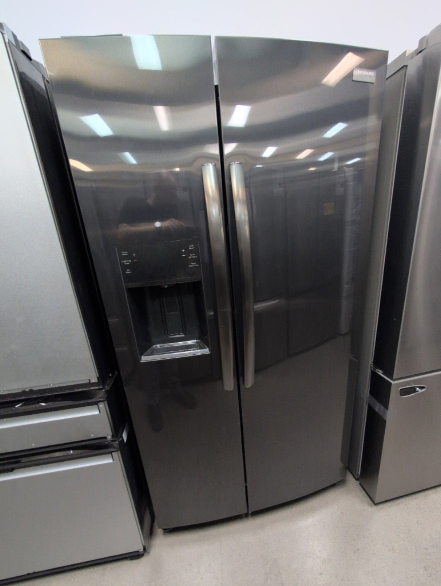 GRSC2352AD - REFRIGERATORS - Frigidaire Gallery - Side by Side - Black Stainless - Open Box - BonPrix Électroménagers
