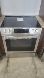 FCFE308CAS - CUISINIÈRES - Frigidaire - Électrique - Acier inoxydable - Boîte Ouverte