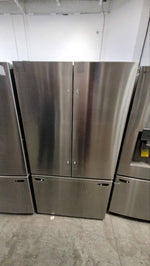 LRFLS3206S - REFRIGERATORS - LG - French 3-Door - Stainless Steel - Open Box - BonPrix Électroménagers