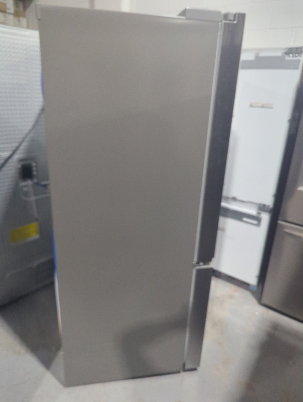 LF20C6330S - RÉFRIGÉRATEURS - LG - Trois Portes Avec Porte À Deux Battants - Acier inoxydable - Boîte Ouverte