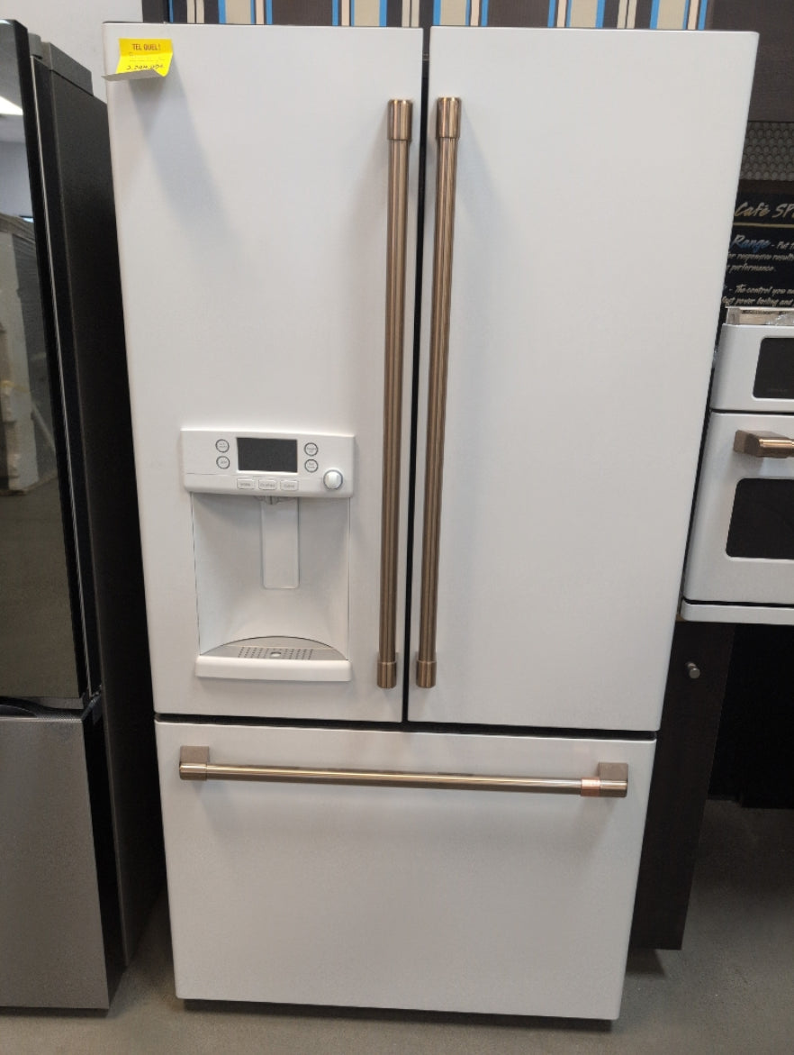 CYE22TP4MW2 - REFRIGERATORS - Café - French 3-Door - White - Open Box - BonPrix Électroménagers