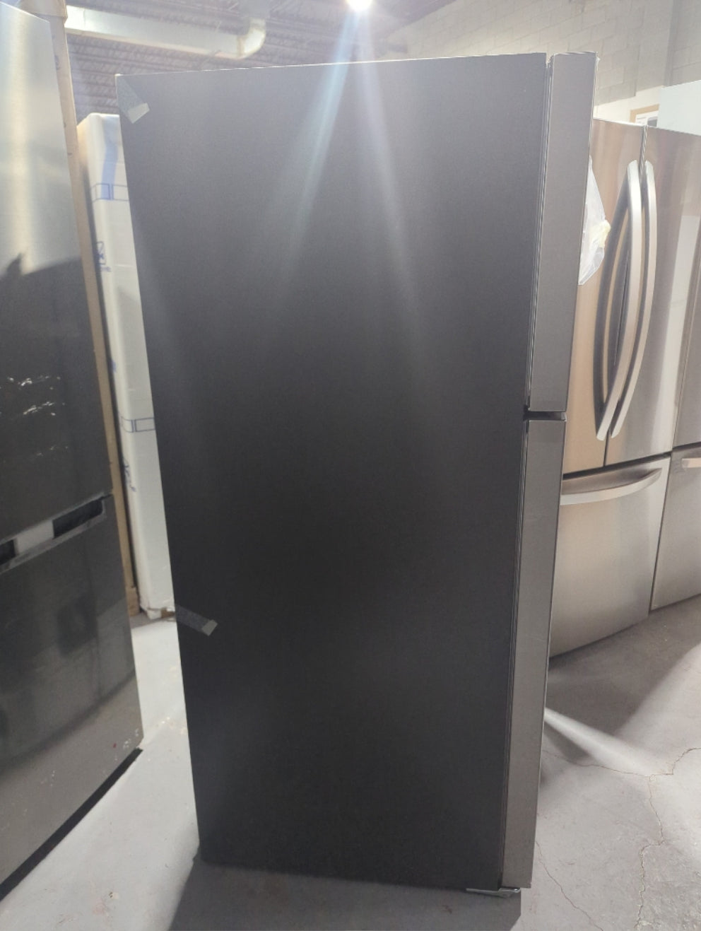 GRTE2055AF - REFRIGERATORS - Frigidaire - Top Freezer - Stainless Steel - Open Box - BonPrix Électroménagers