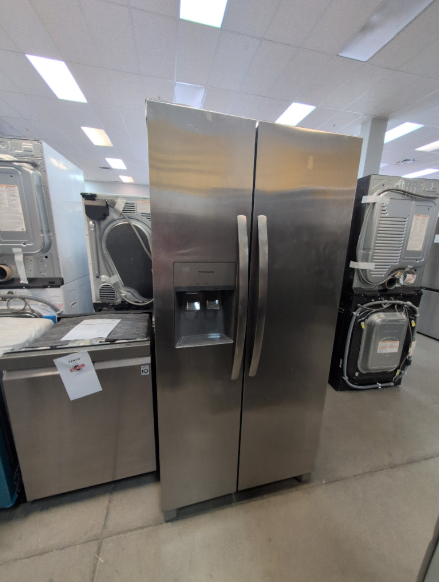 FRSS2323AS - REFRIGERATORS - Frigidaire - Side by Side - Stainless Steel - Open Box - BonPrix Électroménagers