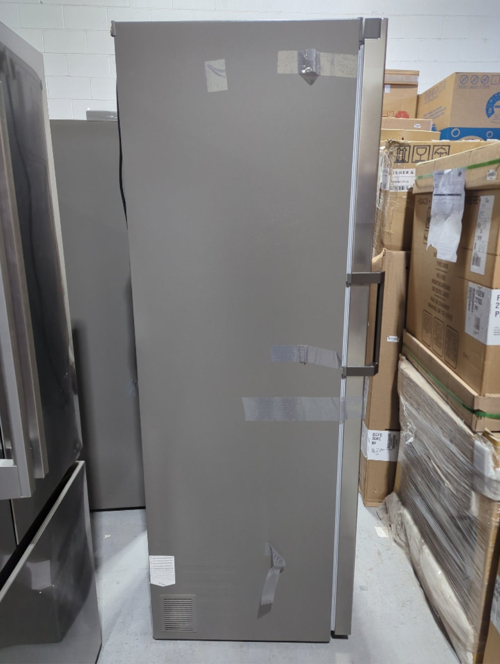 LRONC1404V - REFRIGERATORS - LG - All Refrigerator - Stainless Steel - Open Box - BonPrix Électroménagers