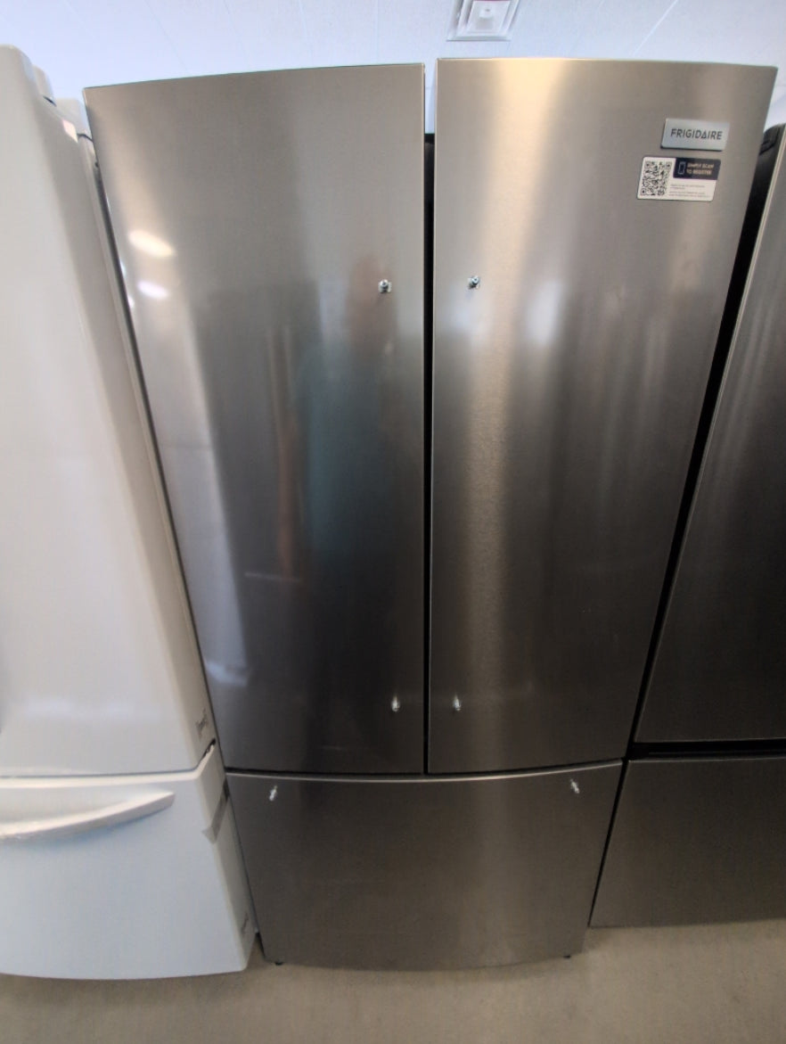 FRFG1723AV - RÉFRIGÉRATEURS - Frigidaire - Trois portes avec porte à deux battants - Acier inoxydable - Boîte Ouverte