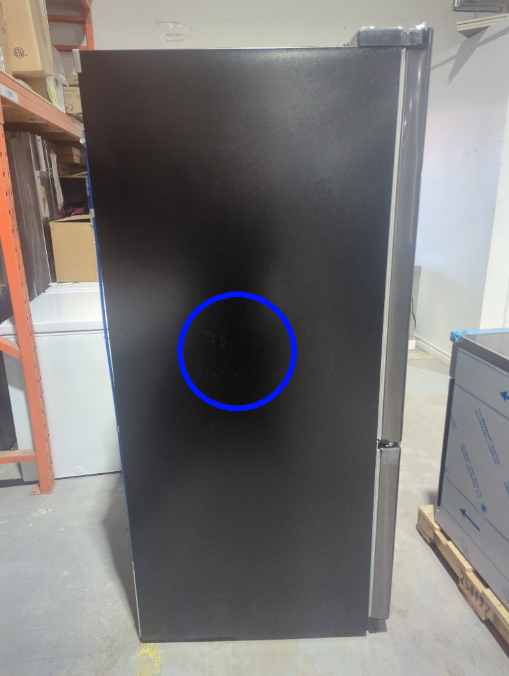 LRFS28XBD - REFRIGERATORS - LG - French 3-Door - Black Stainless - Open Box - BonPrix Électroménagers