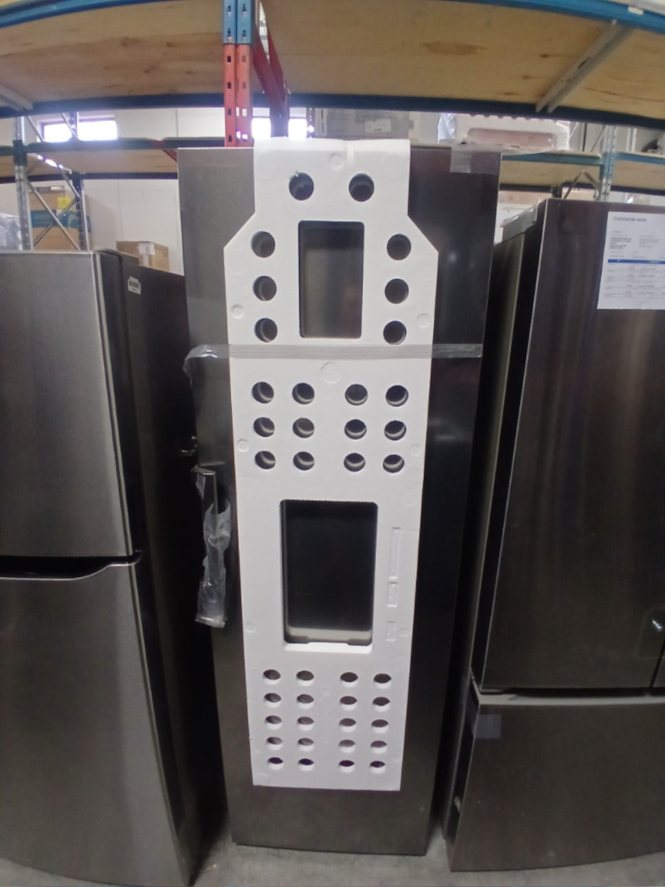 LRONC1404V - REFRIGERATORS - LG - All Refrigerator - Stainless Steel - Open Box - BonPrix Électroménagers