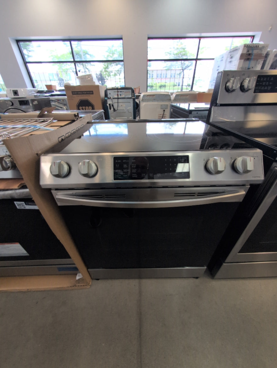 NE63T8311SS - CUISINIÈRES - Samsung - Électrique - Acier inoxydable - Boîte Ouverte