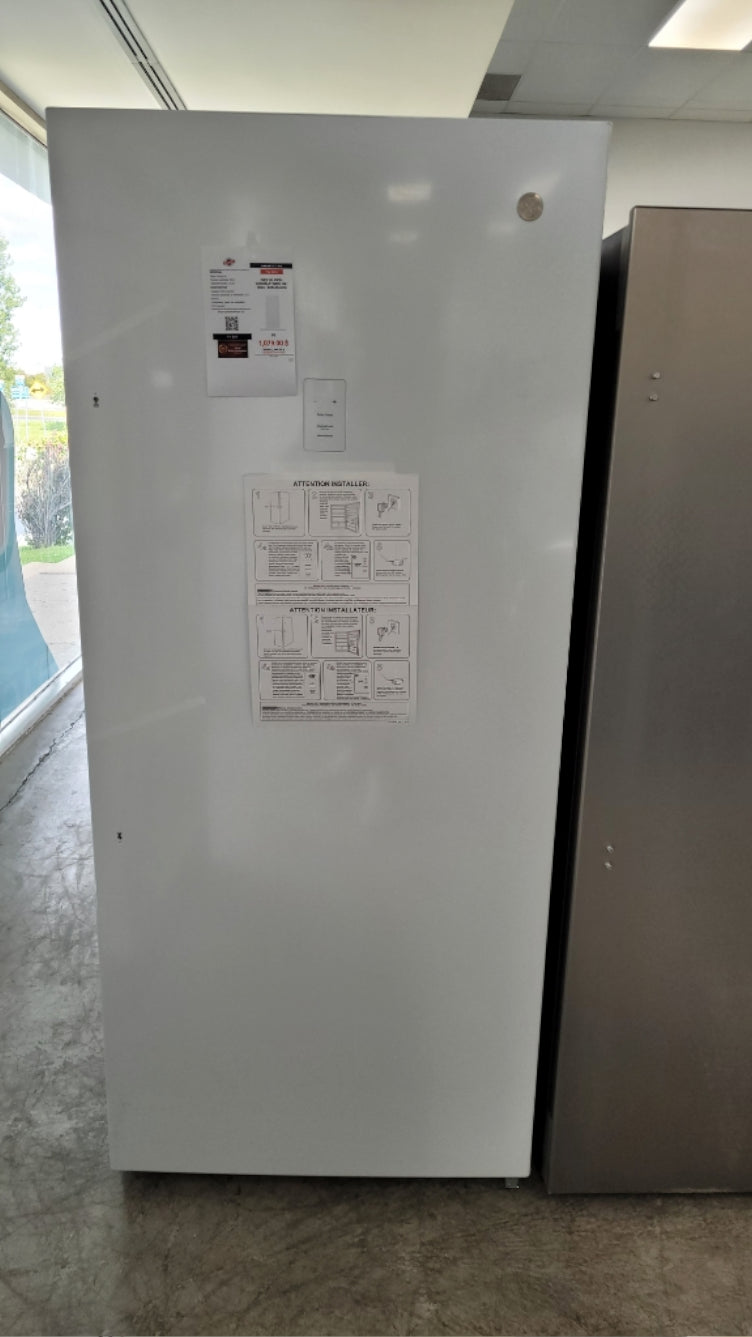 FUF21DLRWW - FREEZERS - GE - White - Open Box