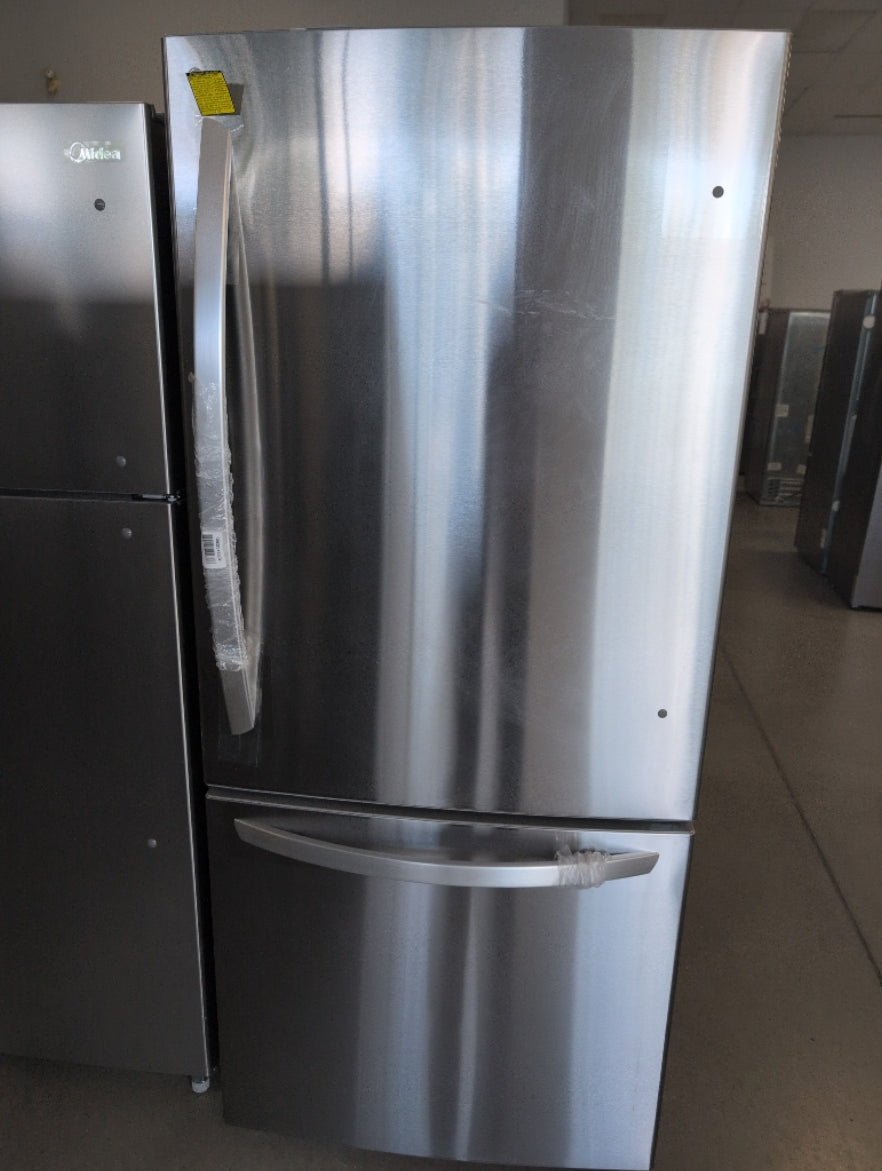 LRDNS2200S - REFRIGERATORS - LG - Bottom Freezer - Stainless Steel - Open Box