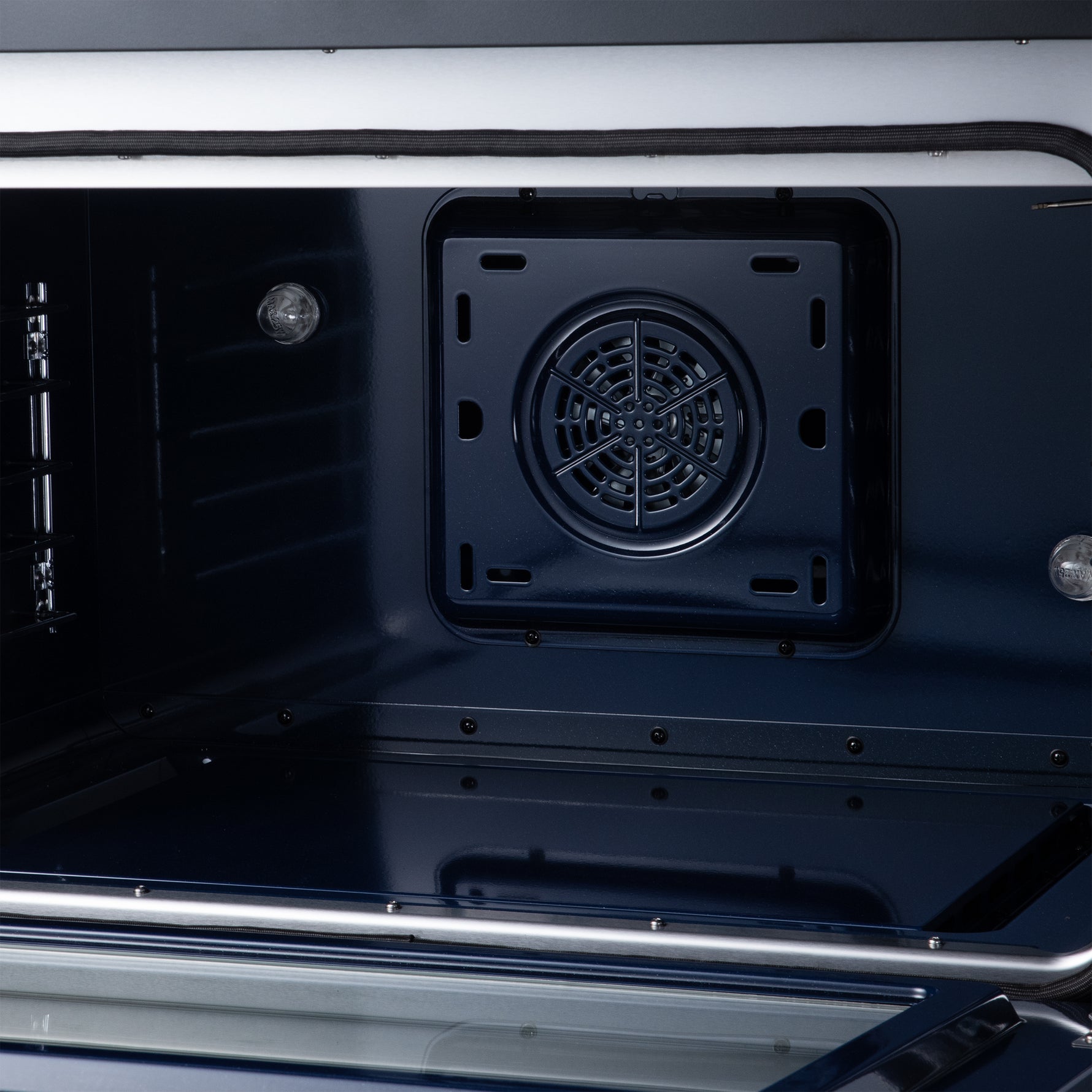 Massimo 36 Inch Freestanding Electric range, 5 radiant burners, 5.36 cf. True Convection oven, Air fryer kit, Black