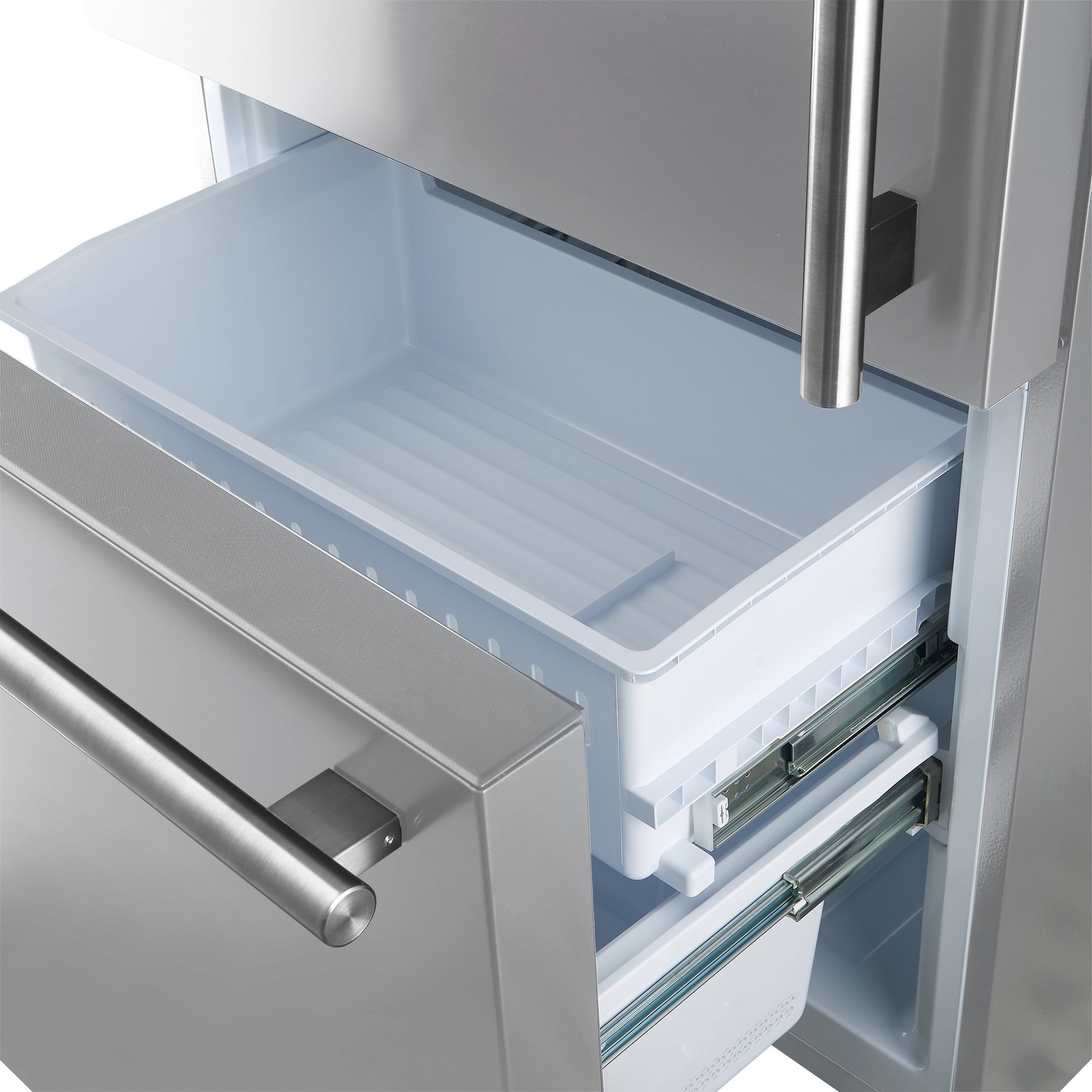 Forno Milano Espresso 31-Inch Stainless Steel Bottom Freezer Refrigerator, 17.2 cu.ft., Built-In Ice Maker, ENERGY STAR - BonPrix Électroménagers
