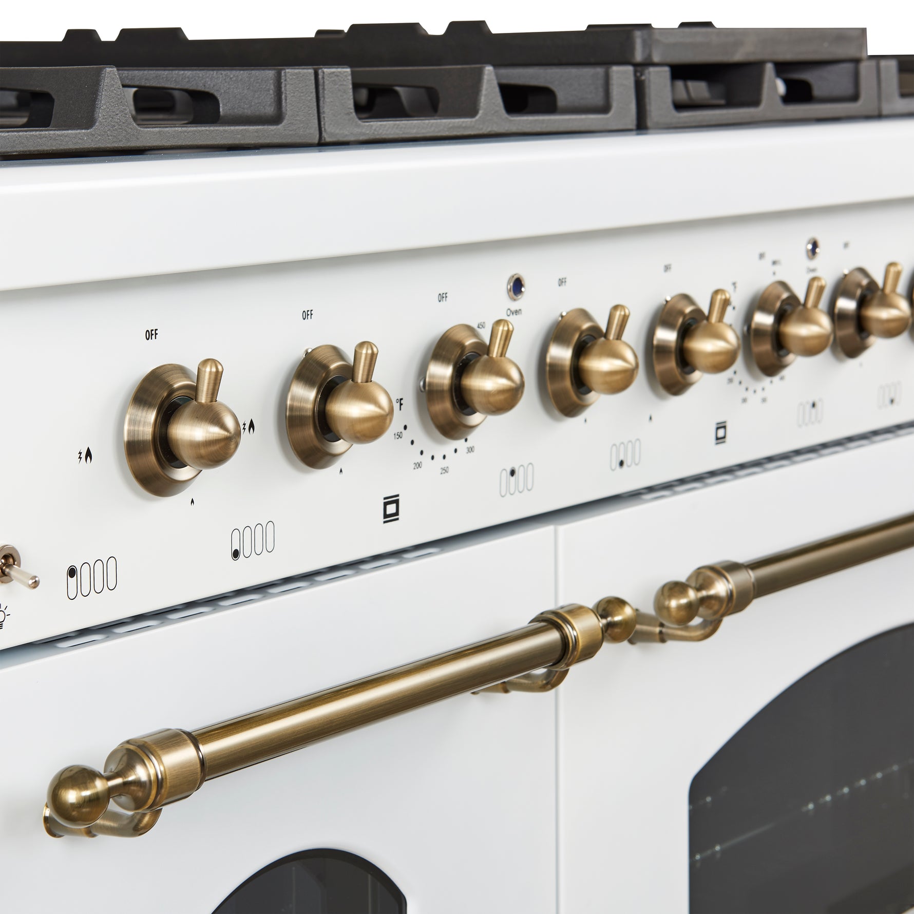 Forno Antico 48-Inch Freestanding Gas Range, White, Antique Brass Design, 8 Burners, Griddle, Double Ovens, Energy Efficient - BonPrix Électroménagers