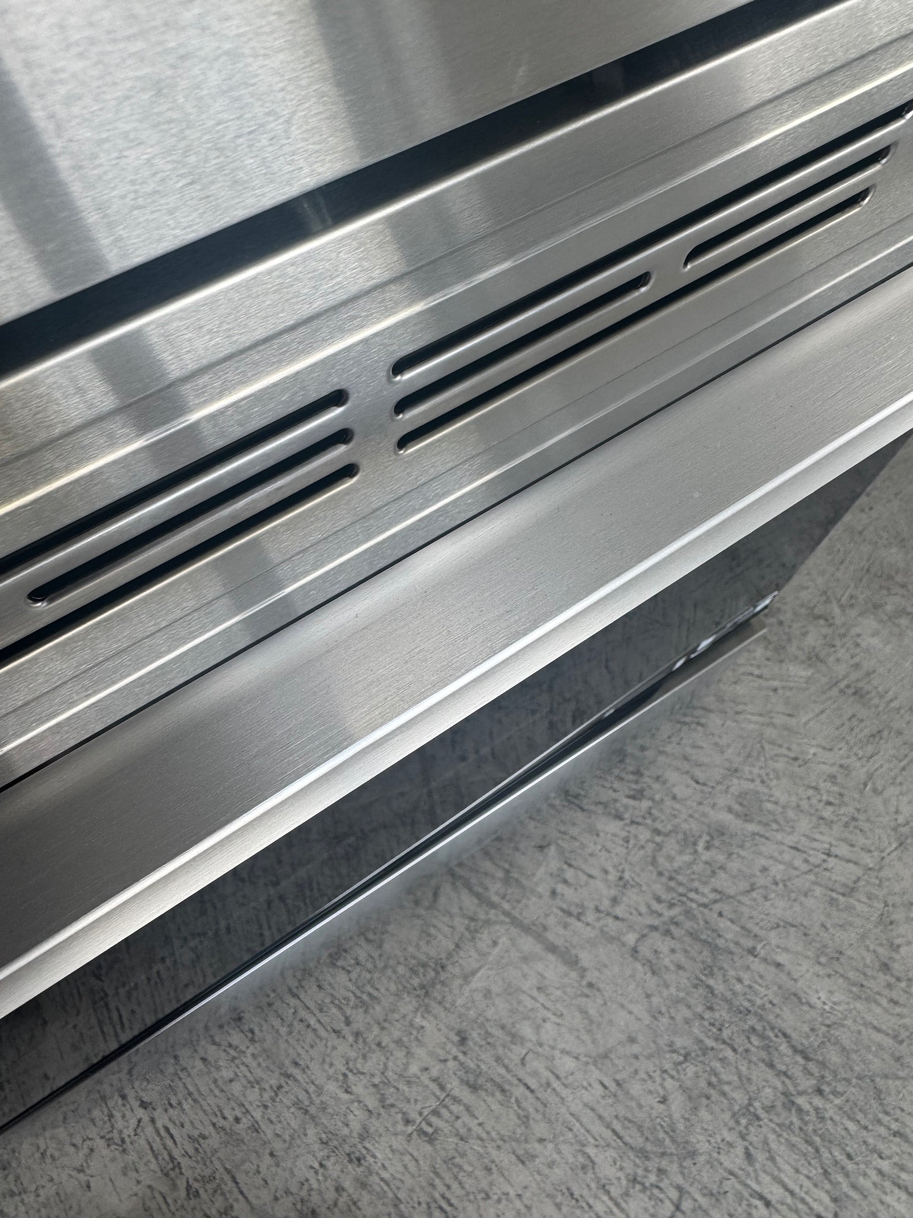 LREN6323YE - RANGES - LG - Electric - Stainless Steel - Open Box - BonPrix Électroménagers