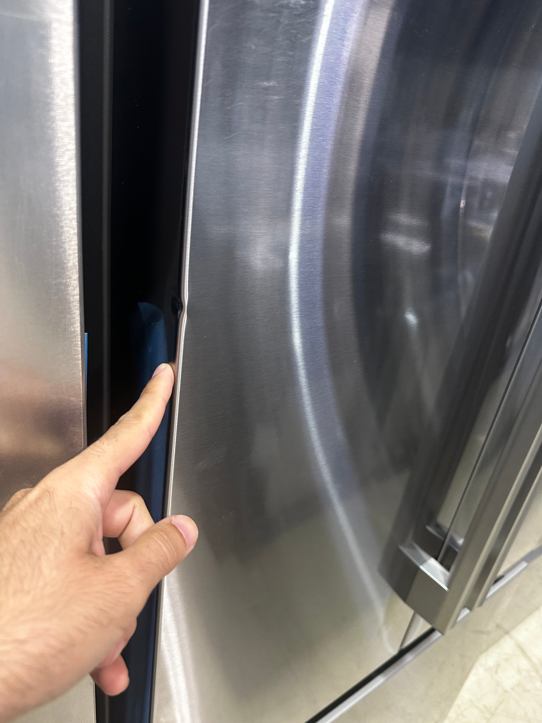 LF21G6201S - RÉFRIGÉRATEURS - LG - Trois portes avec porte à deux battants - Acier inoxydable - Boîte Ouverte