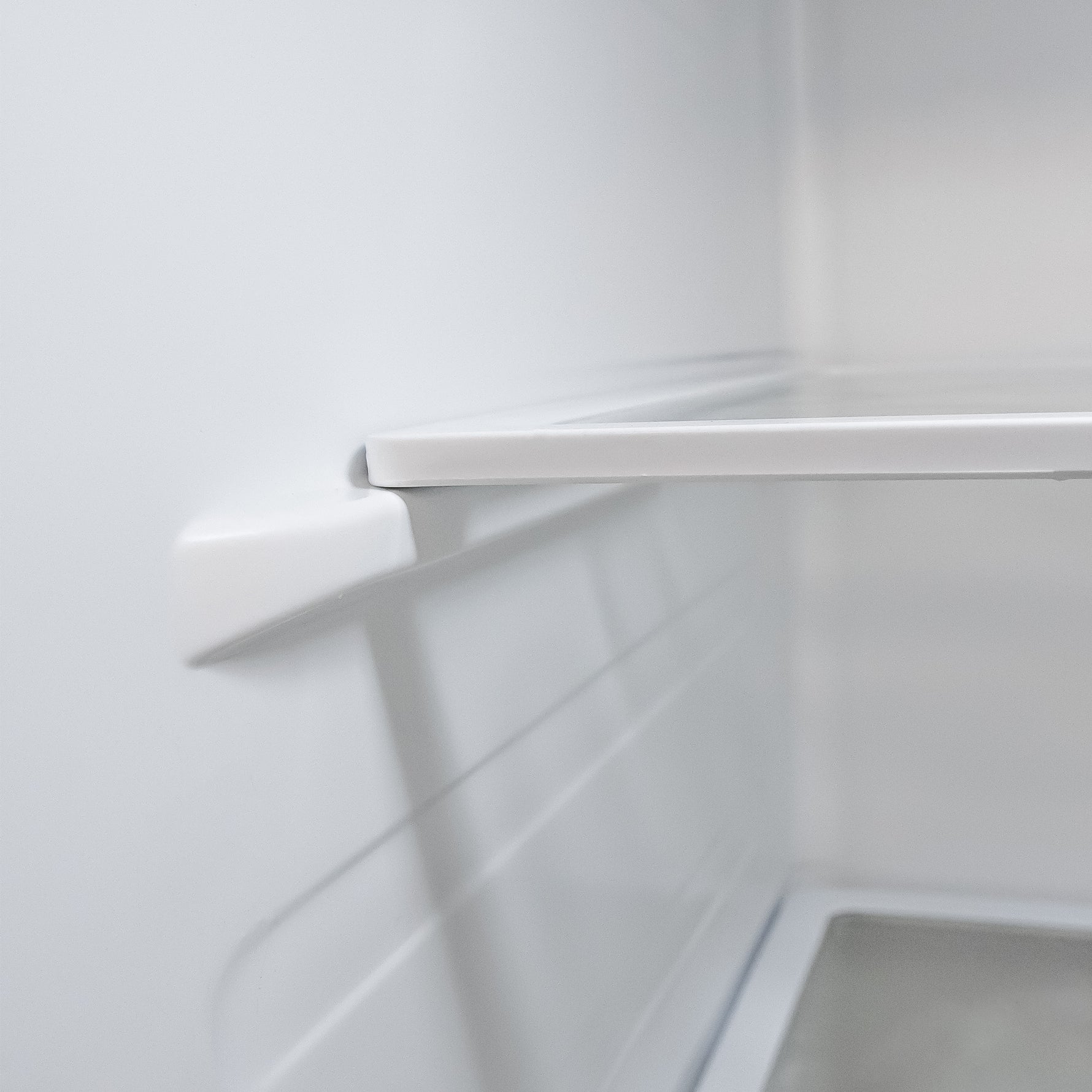 Forno Rizzuto 28-Inch Upright Convertible Freezer, Left Swing, ENERGY STAR Certified - BonPrix Électroménagers