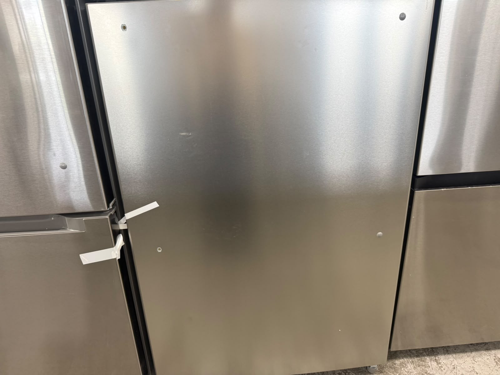 MRT18B2ASL - REFRIGERATORS - Midea - Top Freezer - Stainless Steel - Open Box