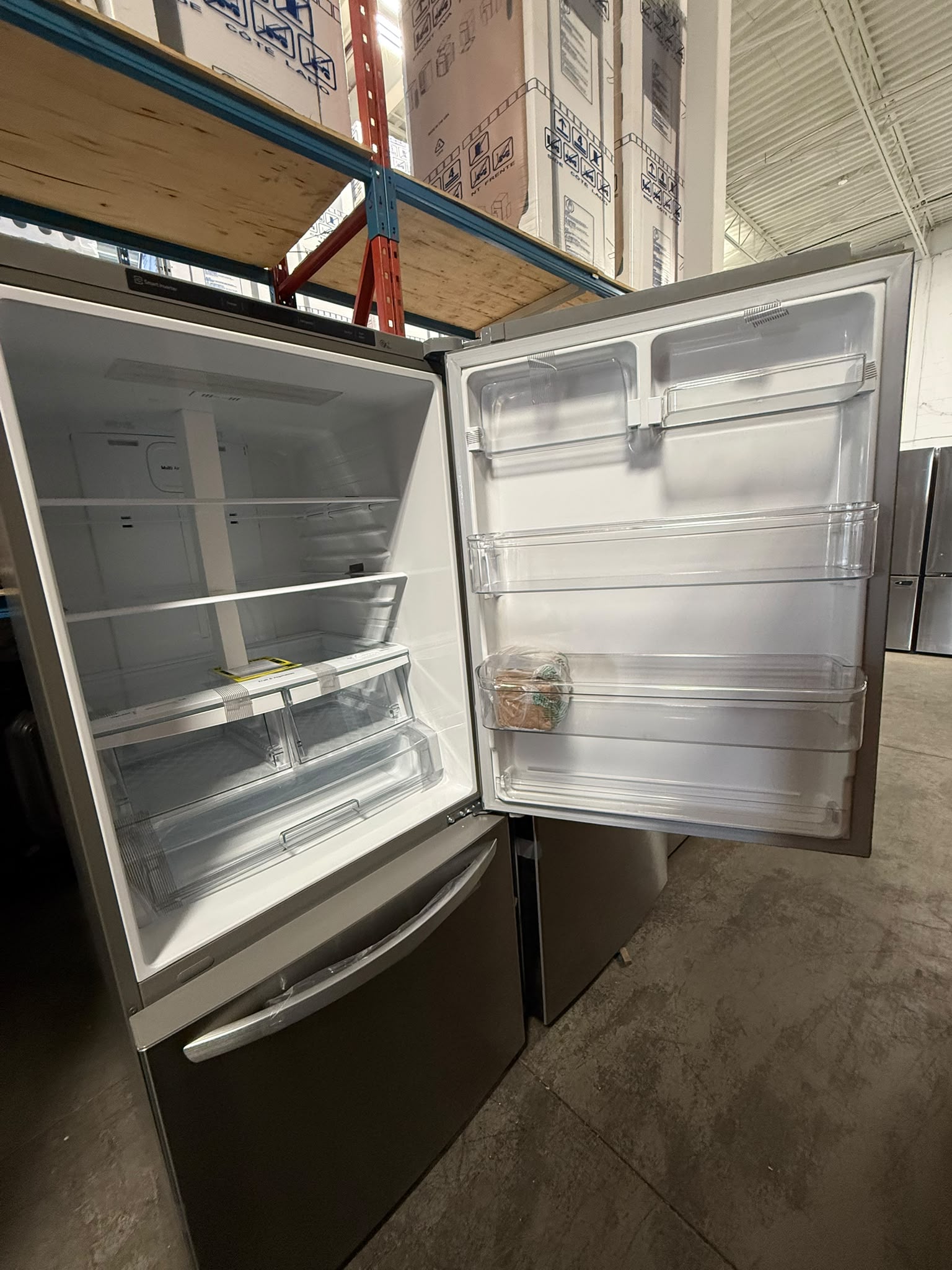 LRDNS2200S - REFRIGERATORS - LG - Bottom Freezer - Stainless Steel - Open Box