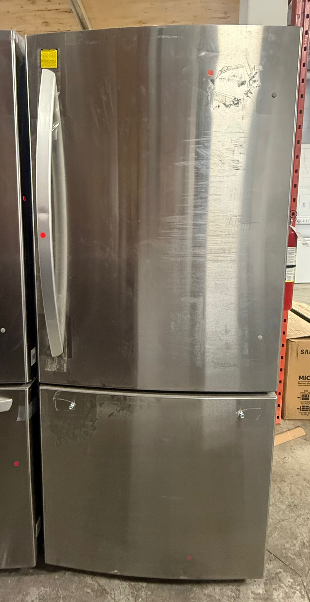 LRDNS2200S - REFRIGERATORS - LG - Bottom Freezer - Stainless Steel - Open Box