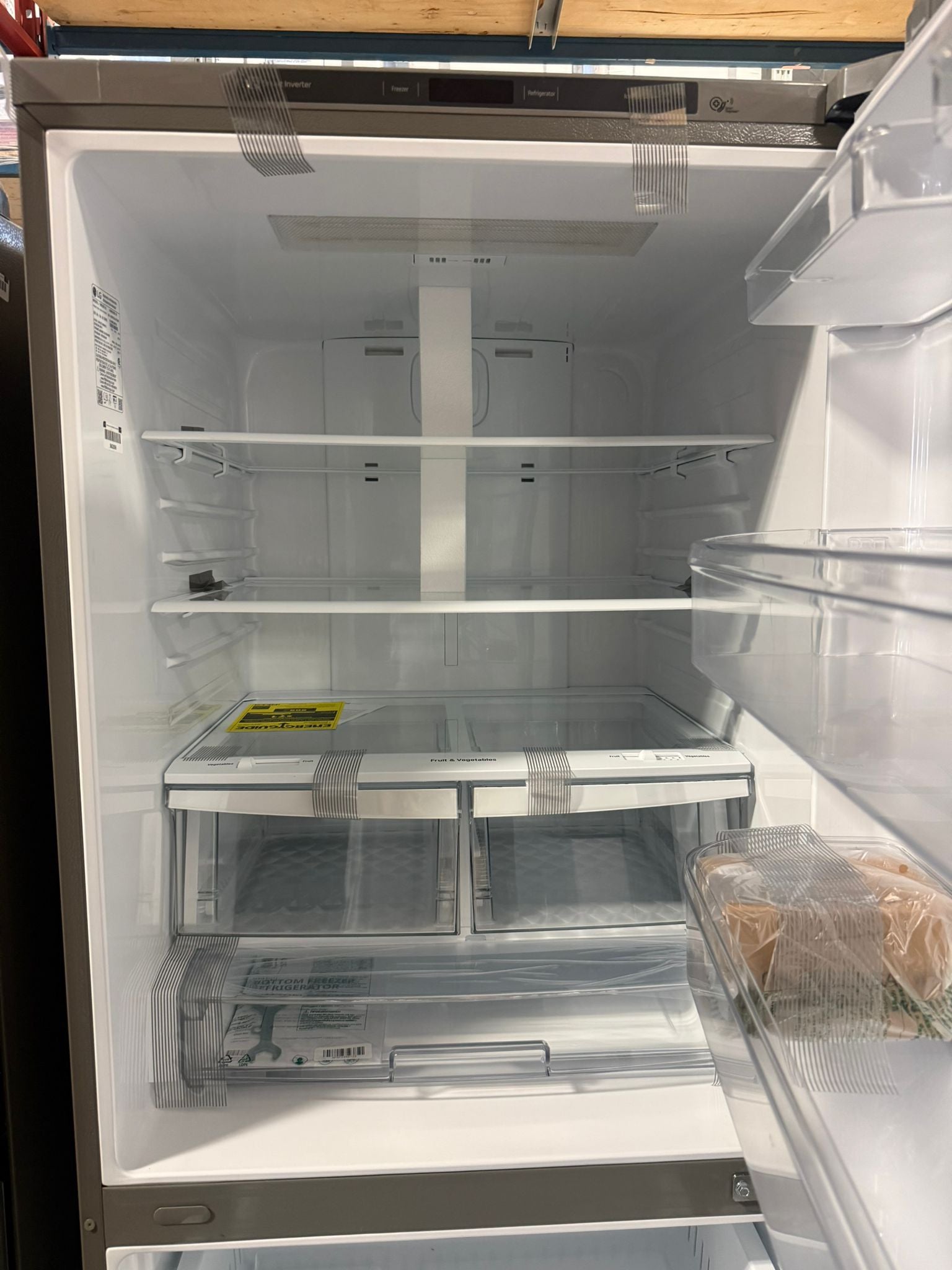 LRDNS2200S - REFRIGERATORS - LG - Bottom Freezer - Stainless Steel - Open Box