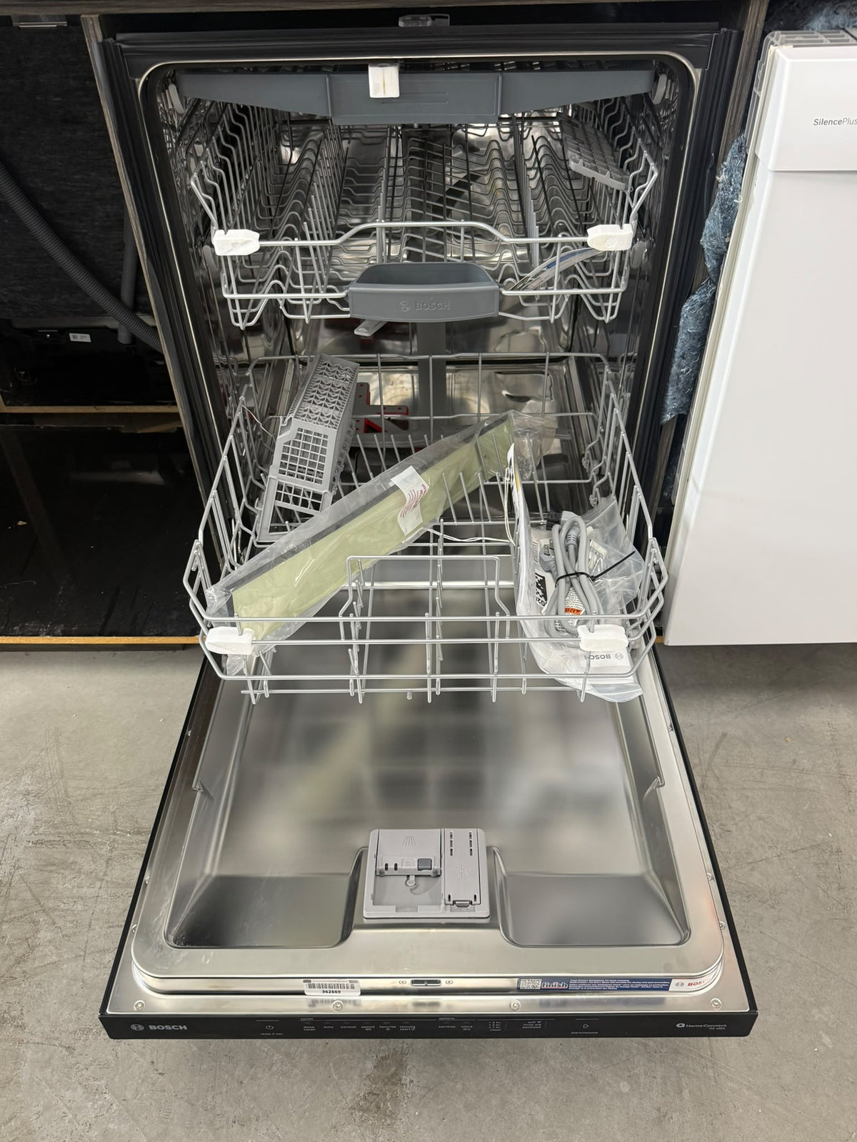 SHP53EM6N - DISHWASHERS - Bosch - Top Controls - Black - Open Box