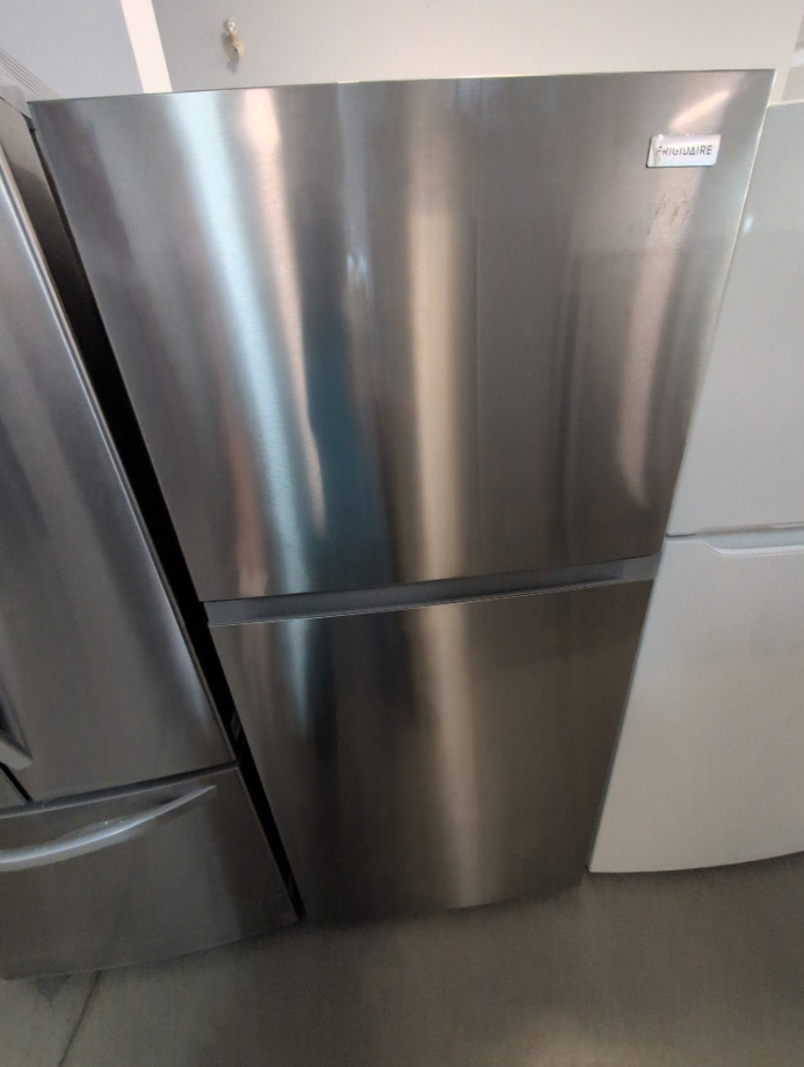 FRTE2246AS - REFRIGERATORS - Frigidaire - Top Freezer - Stainless Steel - Open Box