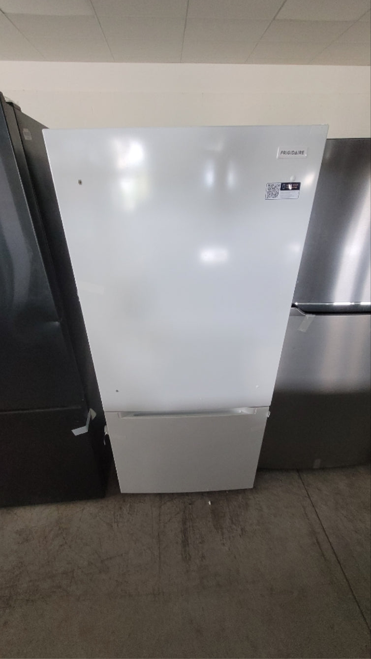 FRBE1925AW - REFRIGERATORS - Frigidaire - Bottom Freezer - White - Open Box
