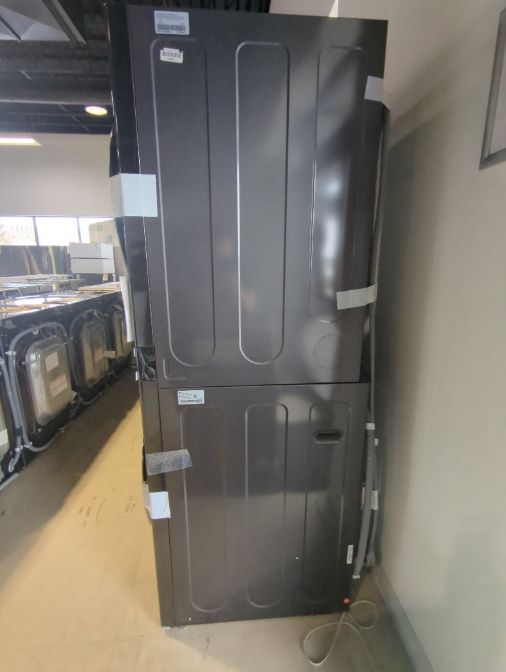 WKEX300HBA - LAUNDRY CENTERS - LG - Stacked Washer/Dryer - Electric - Black Stainless Steel - Open Box