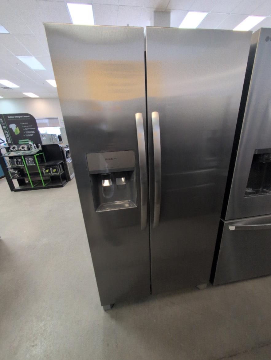 FRSS26L3AF - REFRIGERATORS - Frigidaire - Side by side - Stainless Steel - Open Box - BonPrix Électroménagers