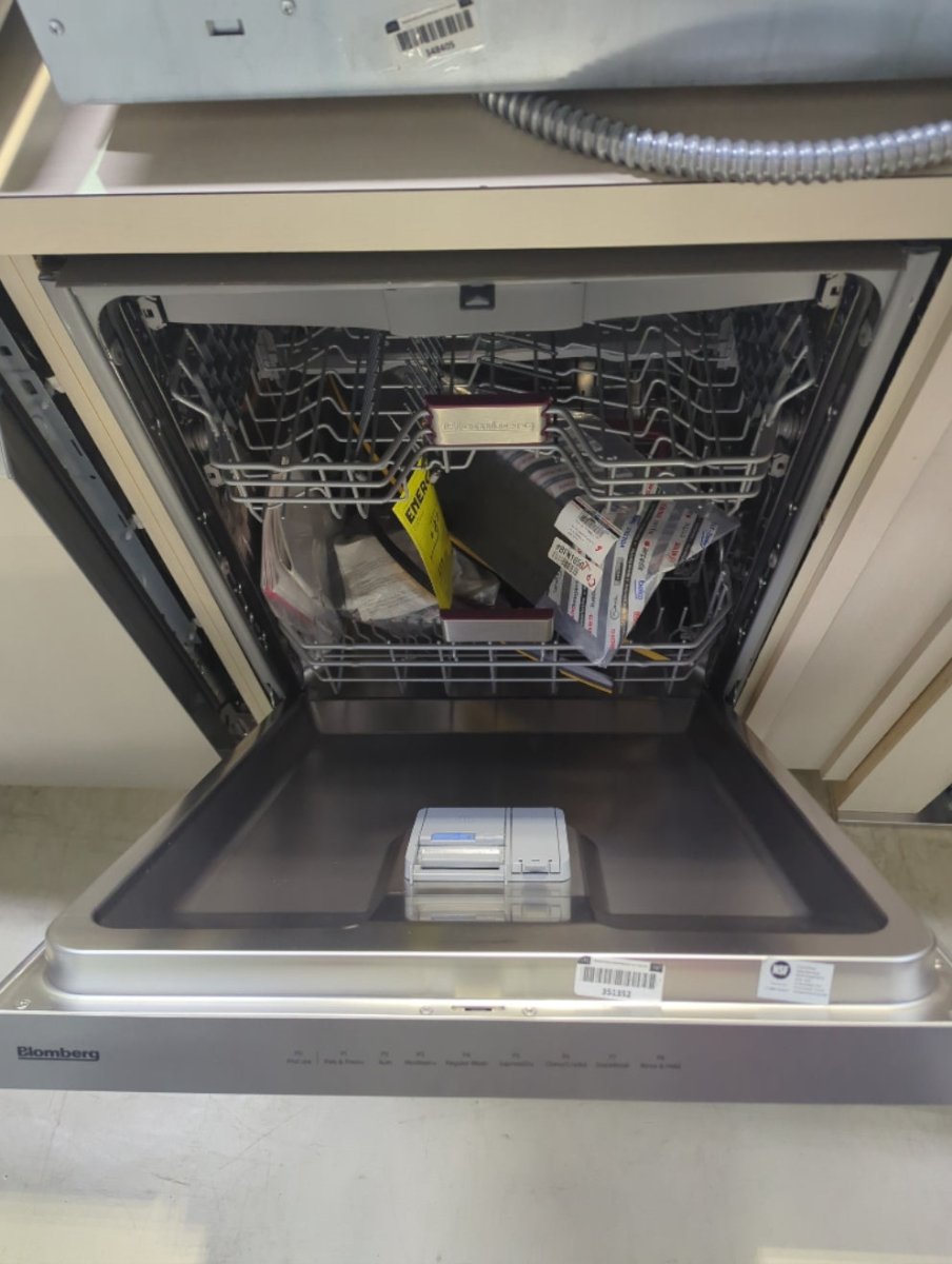 DWT52800SSIH - DISHWASHERS - Blomberg - Front Controls - Stainless Steel - Open Box - BonPrix Électroménagers