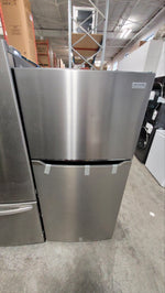 GRTE2055AF - REFRIGERATORS - Frigidaire - Top Freezer - Stainless Steel - Open Box - BonPrix Électroménagers