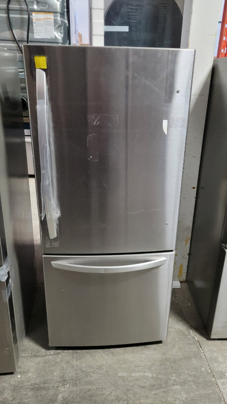 LRDNS2200S - REFRIGERATORS - LG - Bottom Freezer - Stainless Steel - Open Box - BonPrix Électroménagers