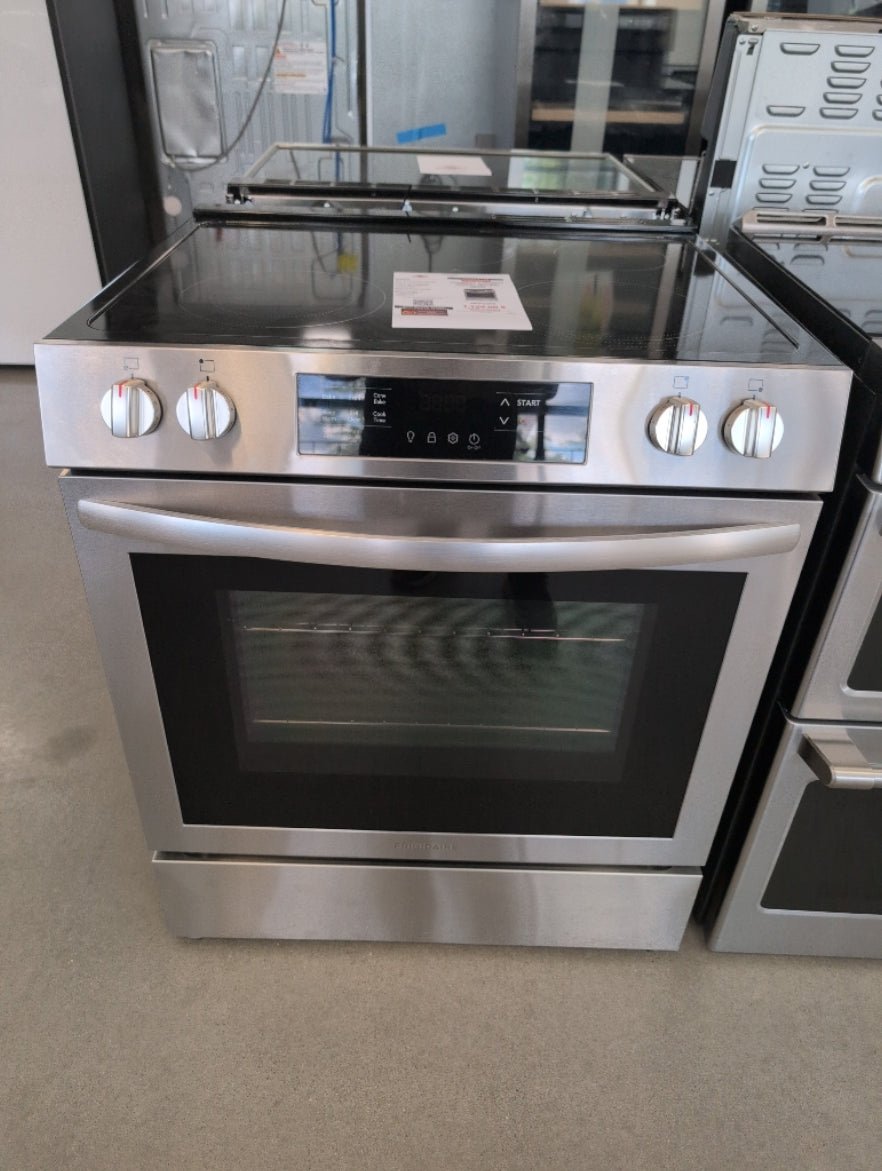 FCFE308CAS - RANGES - Frigidaire - Electric - Stainless Steel - Open Box - BonPrix Électroménagers