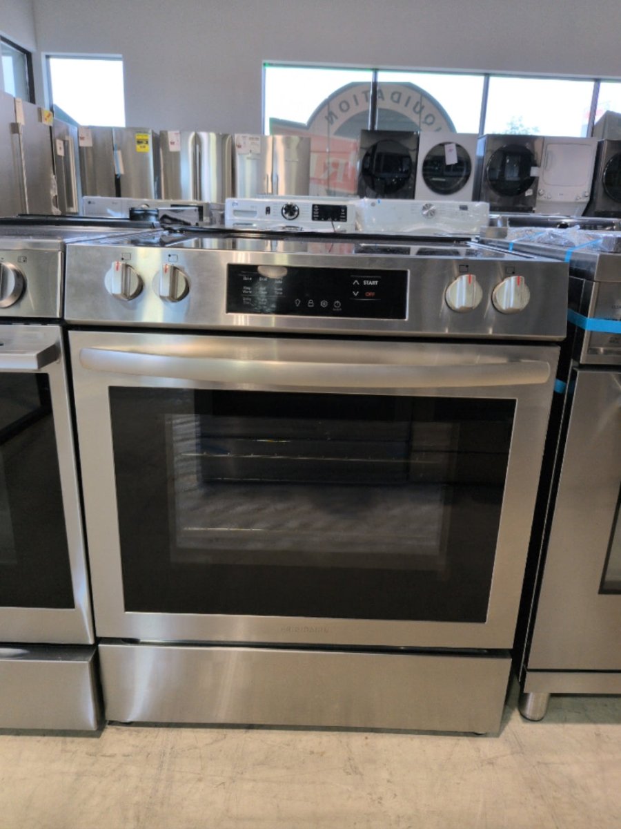 FCFE308CAS - RANGES - Frigidaire - Electric - Stainless Steel - Open Box - BonPrix Électroménagers