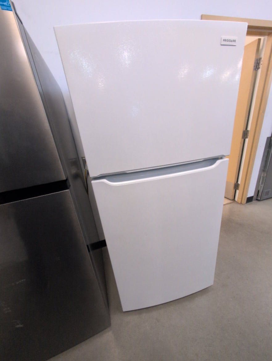 FFHT1814YW - REFRIGERATORS - Frigidaire - Top Freezer - White - Open Box - BonPrix Électroménagers