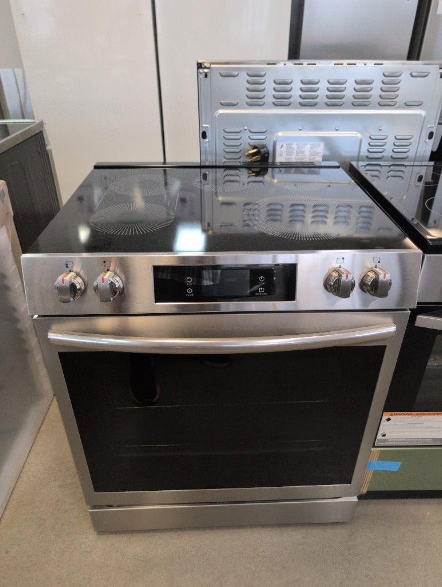 GCFE306CBF - RANGES - Frigidaire Gallery - Electric - Stainless Steel - Open Box - BonPrix Électroménagers