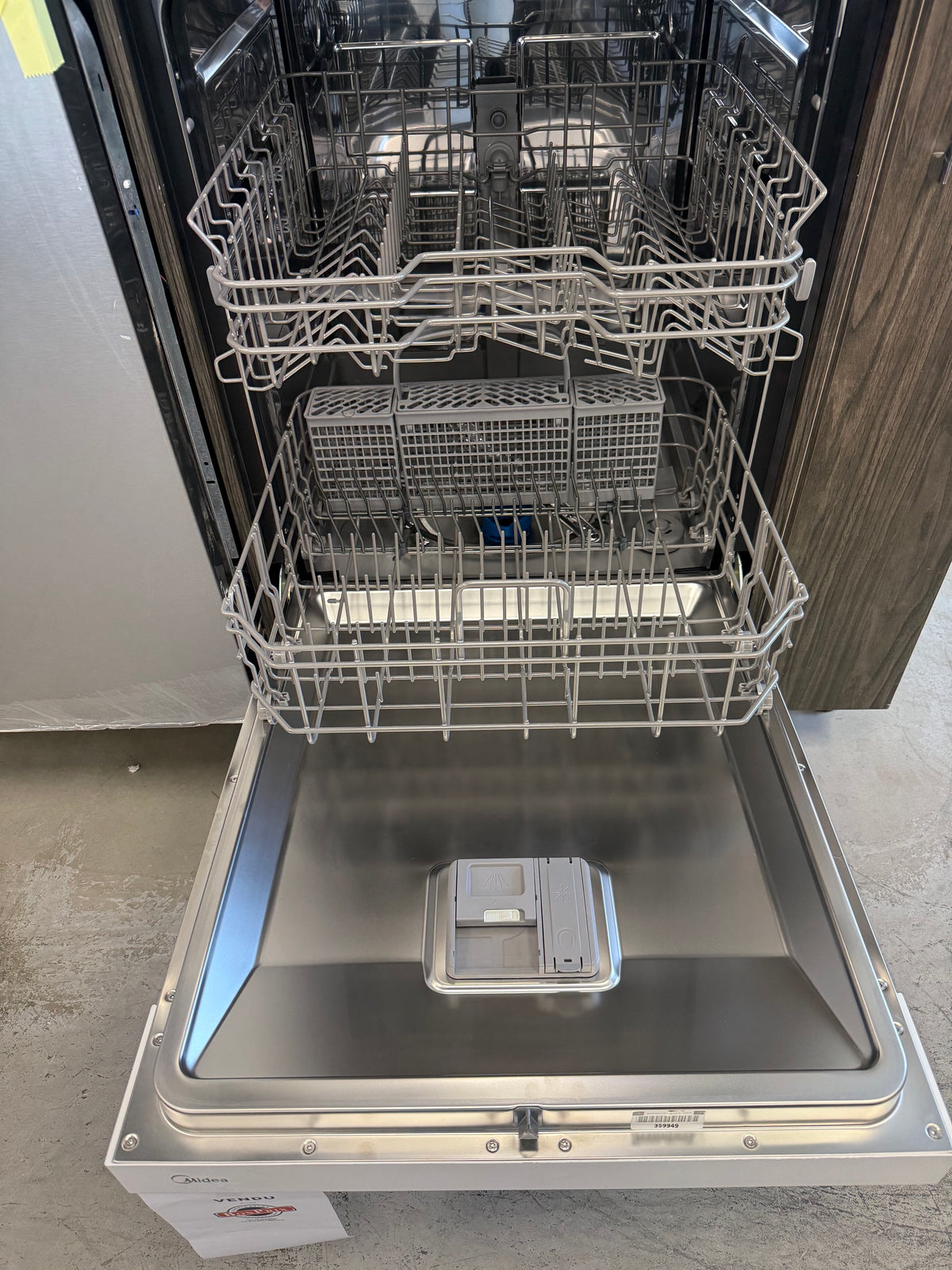 MDF24P1BST - DISHWASHERS - Midea - Front Controls - Stainless Steel - Open Box - BonPrix Électroménagers