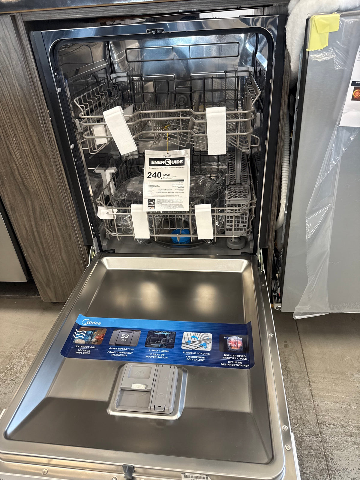 MDF24P1BWW - DISHWASHERS - Midea - Front Controls - White - Open Box