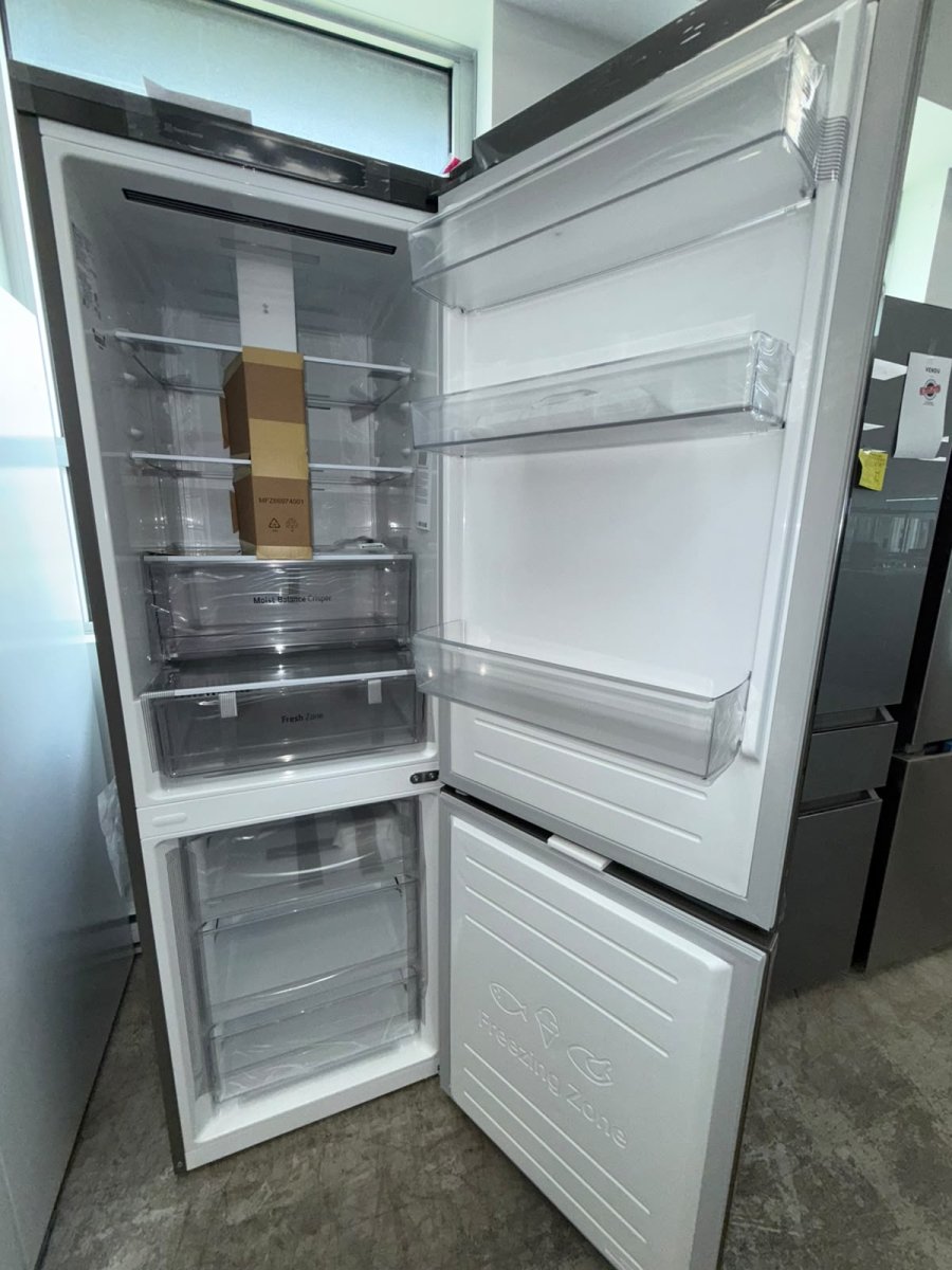 LBNC12231V - REFRIGERATORS - LG - Bottom Freezer - Silver - Open Box - BonPrix Électroménagers