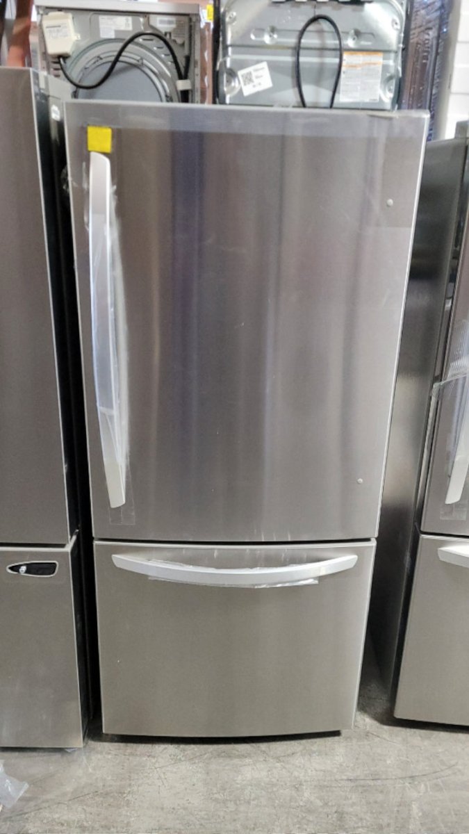 LRDNS2200S - REFRIGERATORS - LG - Bottom Freezer - Stainless Steel - Open Box - BonPrix Électroménagers