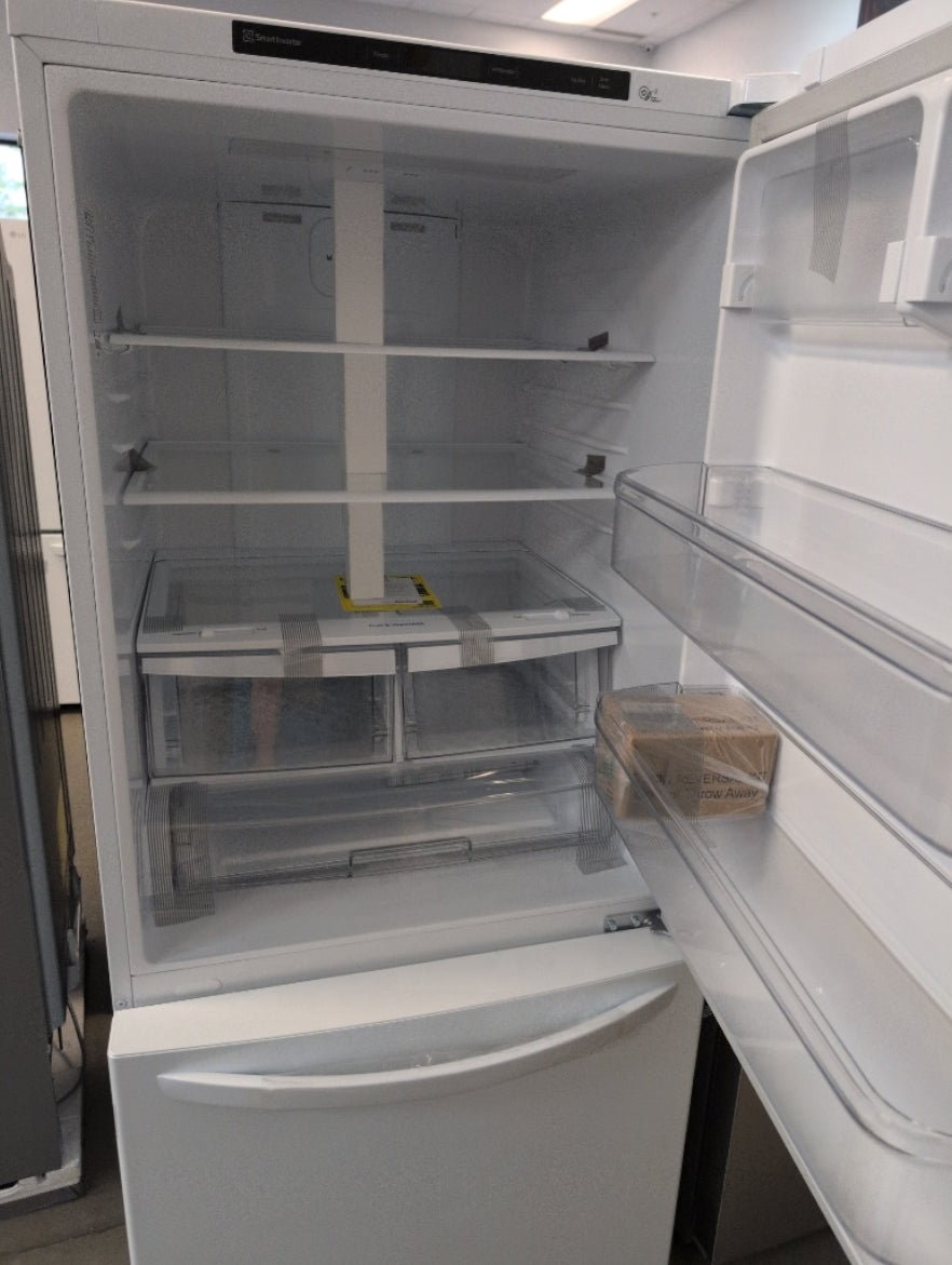 LRDNS2200W - REFRIGERATORS - LG - Bottom Freezer - White - Open Box - BonPrix Électroménagers